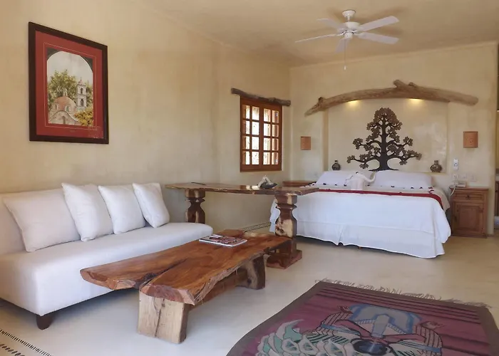 Casa Cuitlateca Zihuatanejo